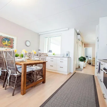 And Spacious For 4 With Sauna Apartament