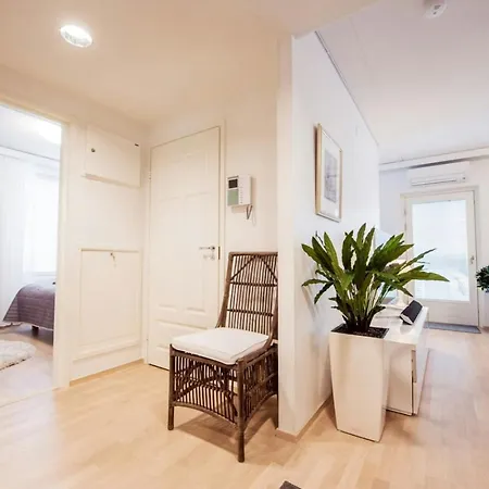 Apartament And Spacious For 4 With Sauna Jyväskylä