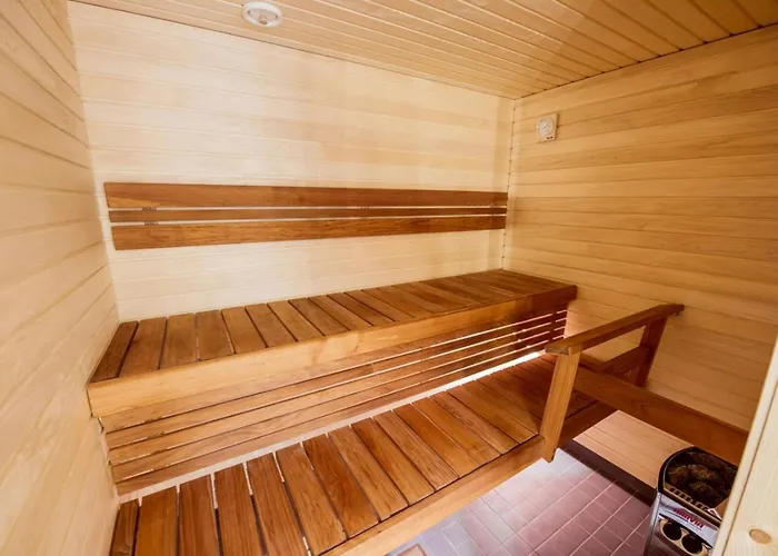 And Spacious For 4 With Sauna *